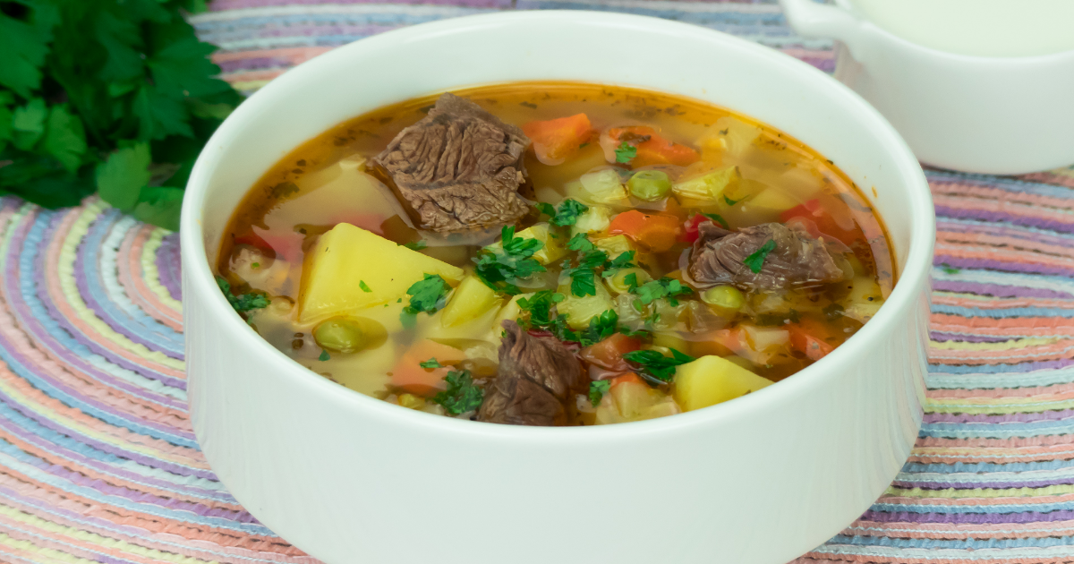 Предлагаме Ви да приготвите много вкусна супа с говеждо месо